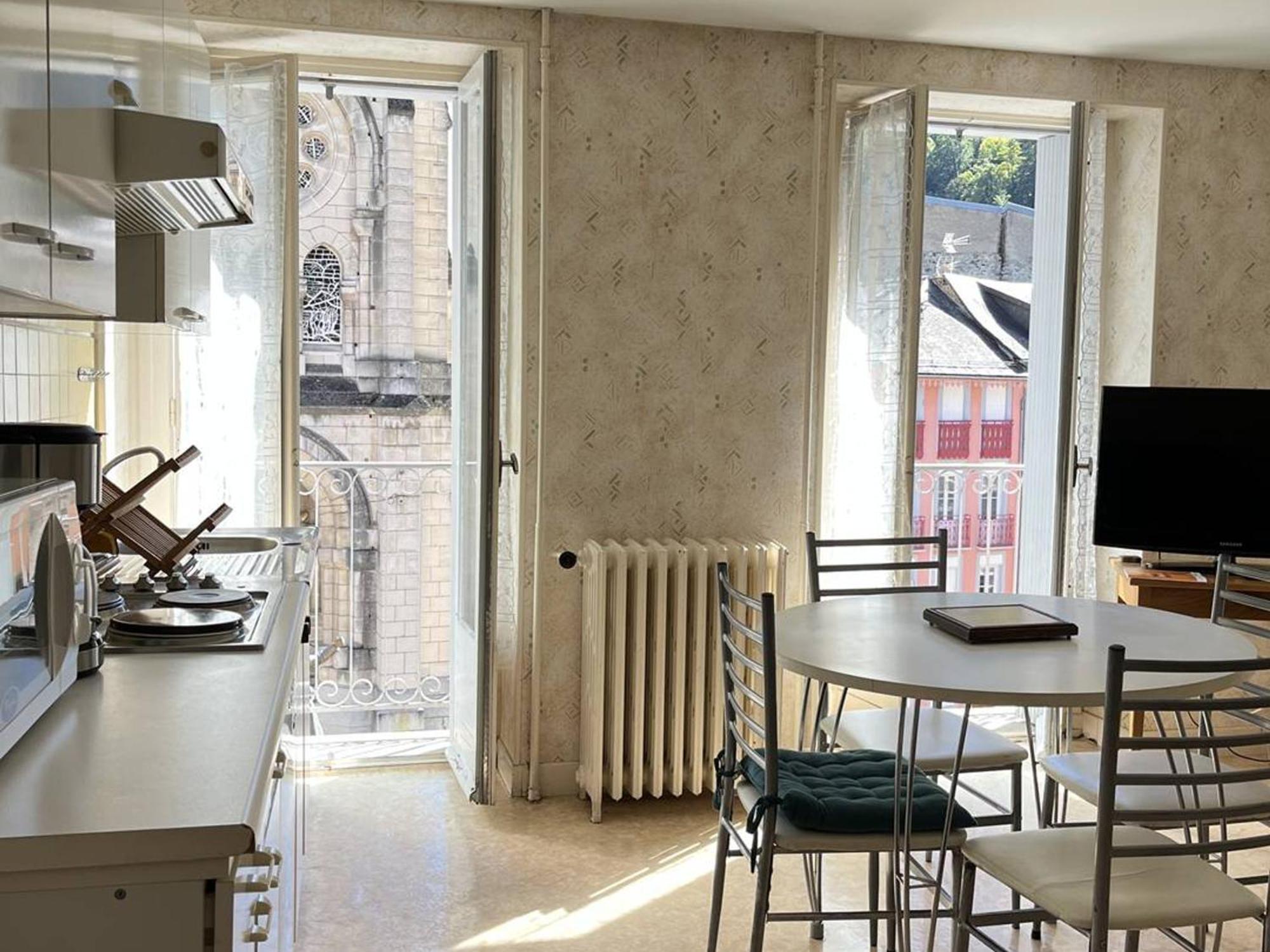 Appartement T3 Chaleureux Au Centre De Cauterets, 4 Couchages, Balcon Sud, Proche Thermes Et Telecabine - Fr-1-234-132 Zewnętrze zdjęcie